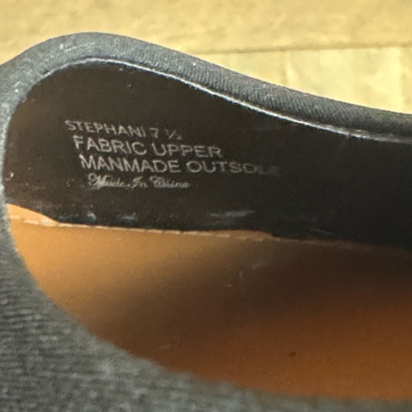 Donald Pliner Stephani pointed toe pumps with block heel Black Size 7.5 - Picture 11 of 13